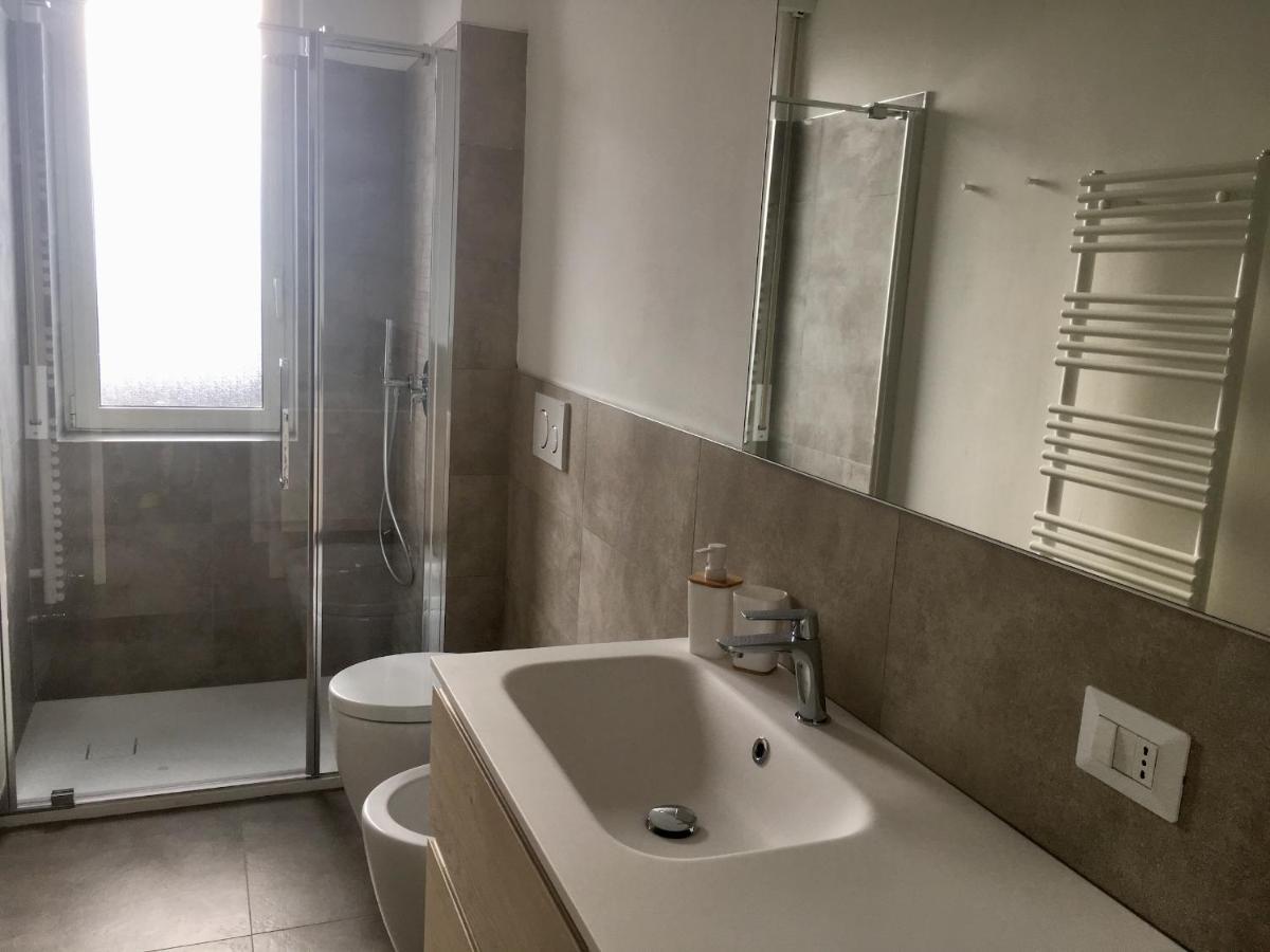 Caseospitali - Casa Lumiere, Bilocale Panoramico E Luminoso - Piano 3 No Ascensore Cernusco Sul Naviglio Luaran gambar